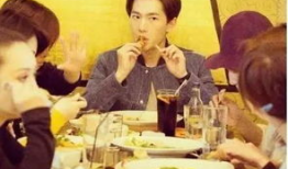 吃瓜的群wx娱乐圈,揭秘吃瓜群里的八卦盛宴